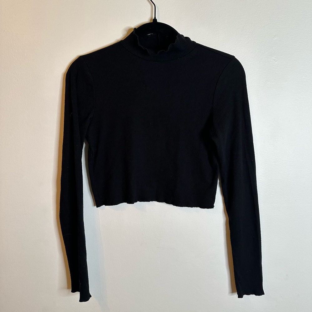 Black Ribbed Long Sleeve cropped Top